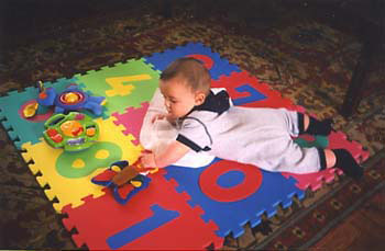 03-2002_finn_playing
